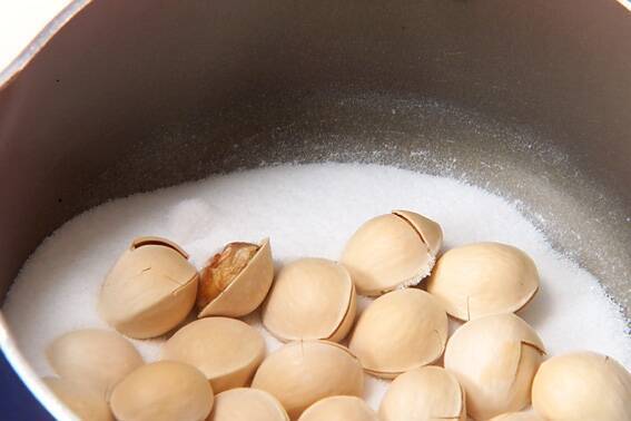 塩炒りギンナンの作り方の手順2