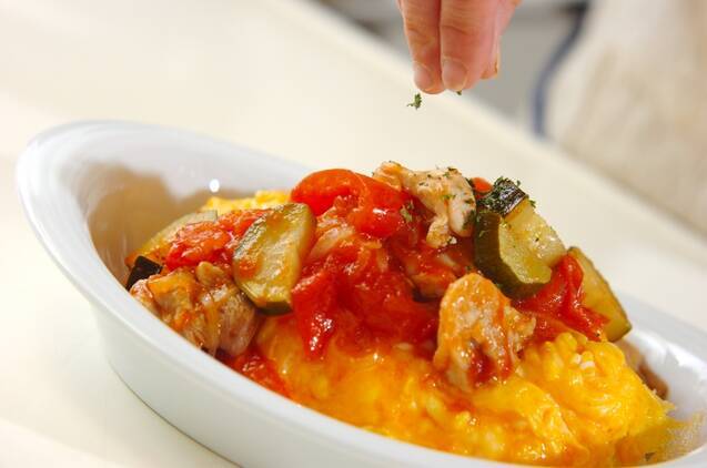 鶏肉のケチャップ煮ライスの作り方の手順6