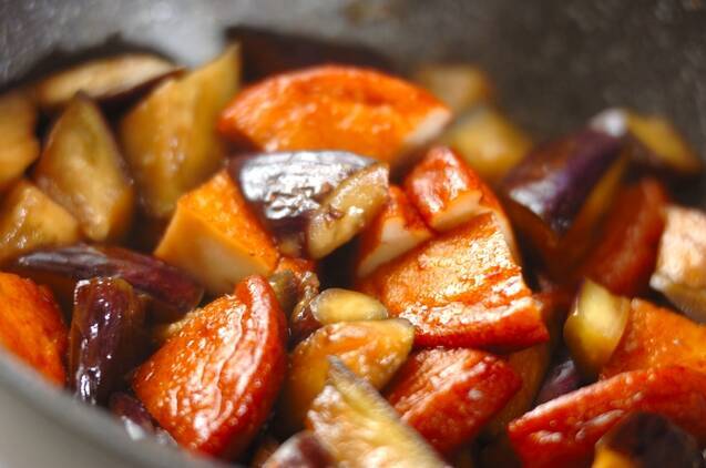 ナスとさつま揚げの煮物の作り方の手順3