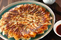 たっぷり白菜入り焼き餃子