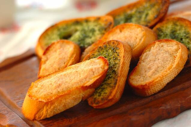 明太ガーリックトースト