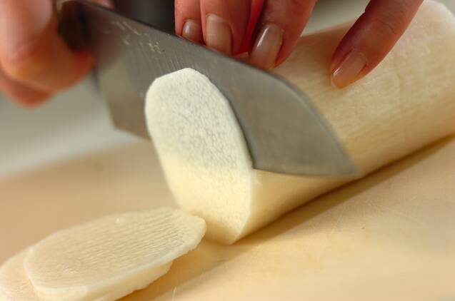 長芋と豚肉のピリ辛レンジ蒸しの作り方の手順2