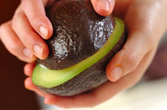 ジャコとアボカドのサラダの作り方の手順1