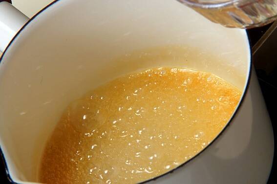 あっさりカラメルプリンの作り方の手順2