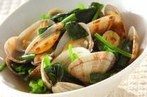 アサリとホウレン草のバターしょうゆ