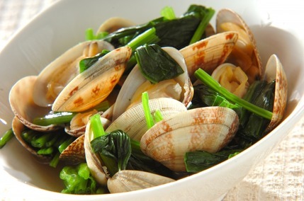 アサリとホウレン草のバターしょうゆ