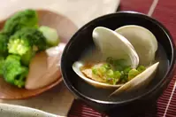 うまみたっぷり ホンビノス貝のお吸い物 レシピ 作り方 E レシピ 料理のプロが作る簡単レシピ