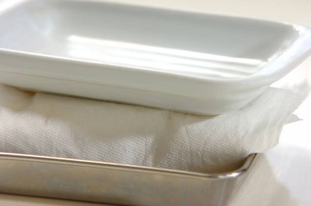 豆腐とモヤシのチャンプルの作り方の手順1