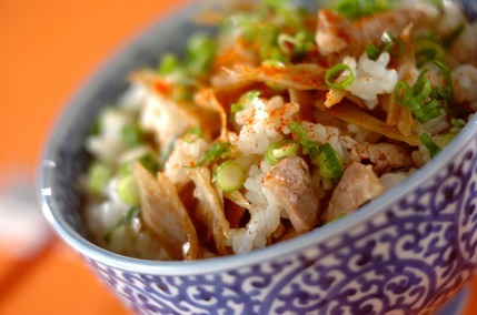 豚肉とゴボウの混ぜご飯