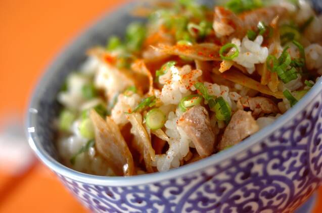 豚肉とゴボウの混ぜご飯