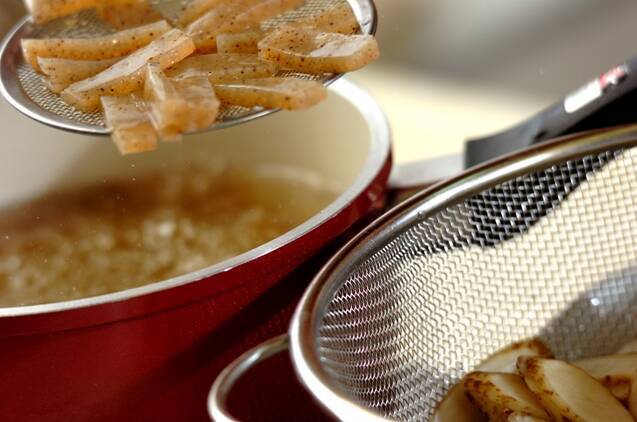 ゴボウとコンニャクの混ぜご飯の作り方の手順4