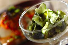 キュウリとワカメの酢の物