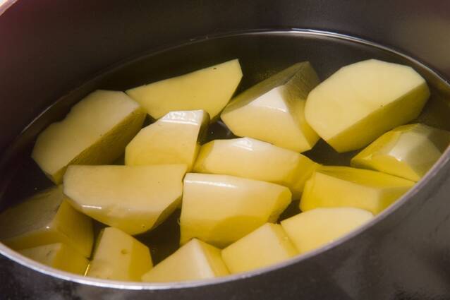 ジャガイモの揚げ煮の作り方の手順4