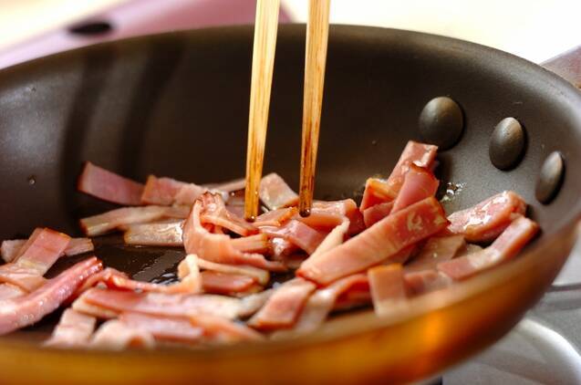 料理がおしゃれに！マッシュルームのシーザーサラダの作り方の手順2