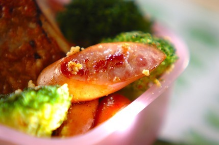 ブロッコリーのカレーチーズ炒め