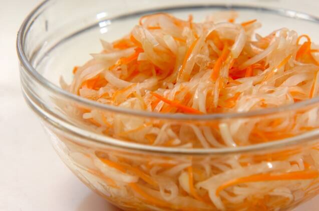 定番！大根とニンジンの酢の物の作り方の手順3