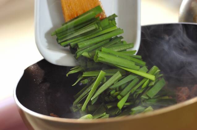 ニラたっぷり塩麻婆豆腐の作り方の手順2