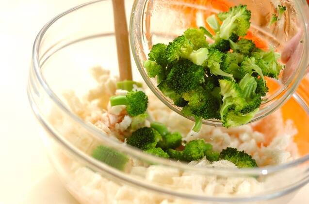 ブロッコリーのタラマヨチーズトーストの作り方の手順4