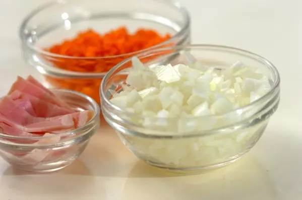 カレー風味の野菜スープの下準備1