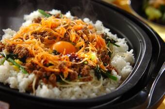 ボリューム満点!ホットプレートで彩りビビンバ by 西川 綾さん