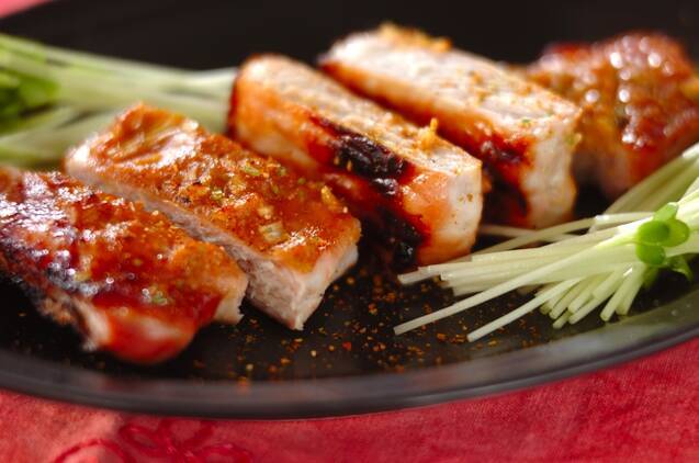 奥深い辛さ豚肉の七味みそ焼き