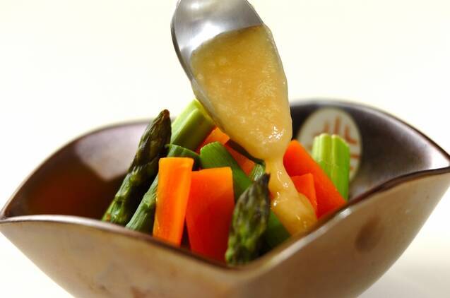 アスパラとニンジンの酢みそがけの作り方の手順3