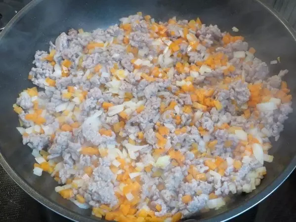 野菜たっぷりカレーそぼろ弁当♪の作り方2