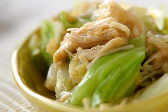 キャベツエノキのサラダ