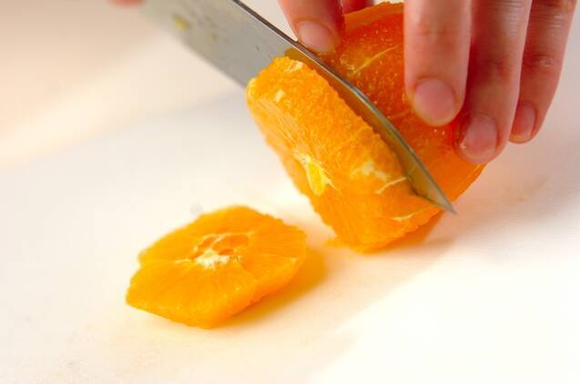 オレンジとバナナのフランベの作り方の手順1