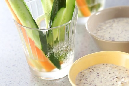 ステック野菜とディップ