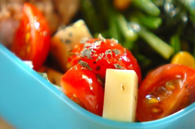 プチトマトのマリネ