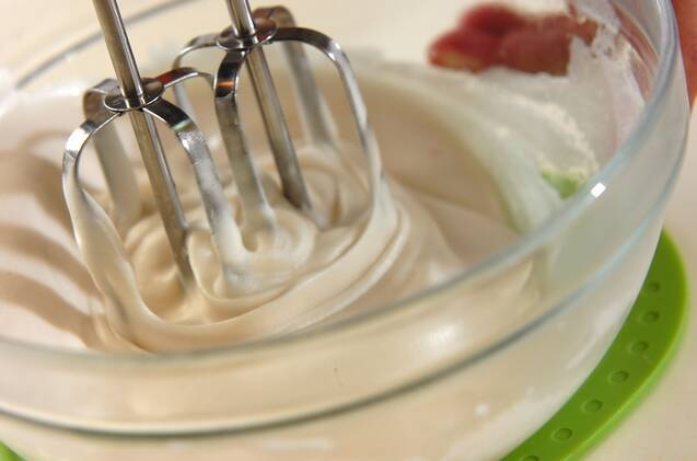 きな粉と黒豆のロールケーキの作り方の手順4