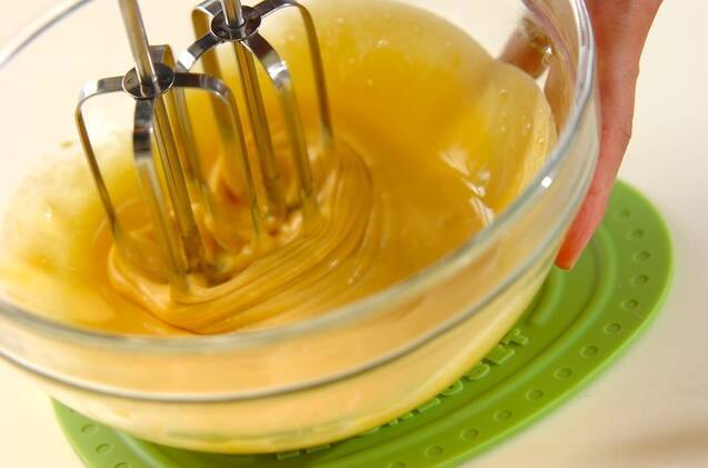 きな粉と黒豆のロールケーキの作り方の手順5