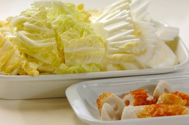 白菜とちくわの塩昆布煮の作り方の手順1