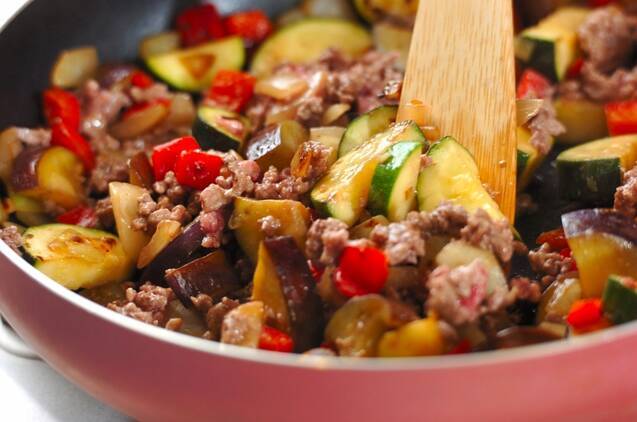 夏野菜のスピードカレーの作り方の手順4