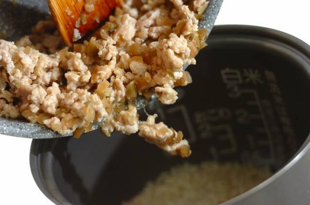 ザーサイの炊き込みご飯の作り方の手順3