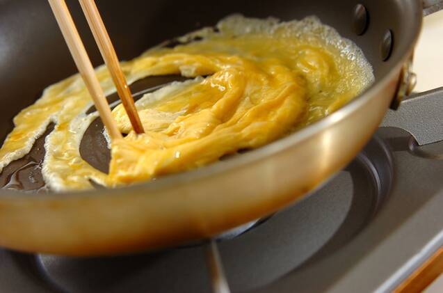 スクランブルエッグと水菜のサラダの作り方の手順3