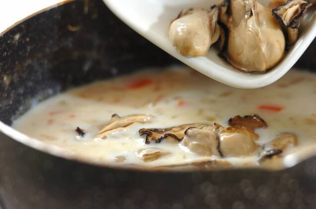濃厚クラムチャウダー 牡蠣たっぷり by山下 和美さんの作り方の手順5