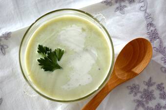 エンドウ豆の冷製スープ