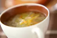 野菜のコンソメスープ