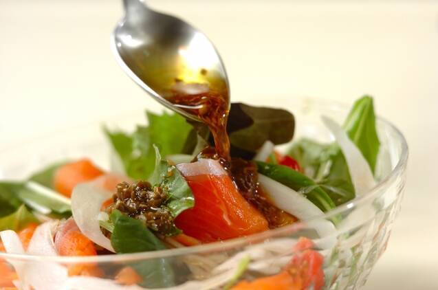 スモークサーモンのサラダの作り方の手順2