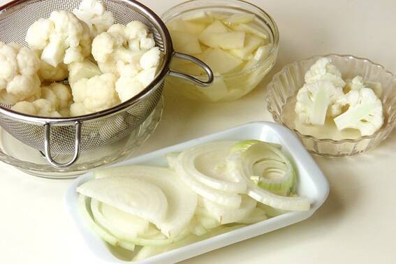 カリフラワースープの作り方の手順1