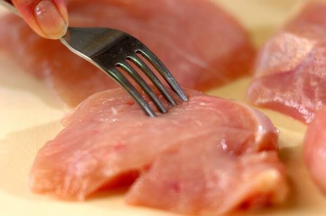 鶏むね肉の天ぷらの作り方の手順1