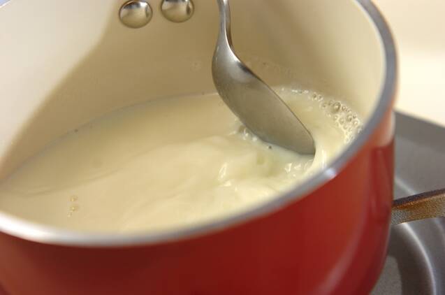 黄桃ミルクプリンの作り方の手順3