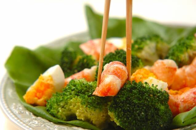 エビとブロッコリーのサラダの作り方の手順3