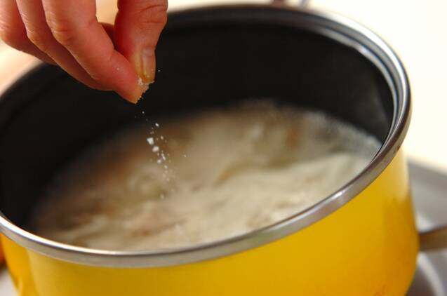 長芋と梅の卵スープの作り方の手順3