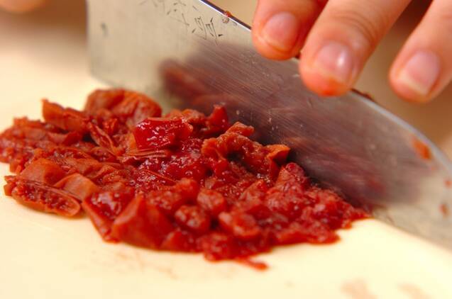 里芋と豚肉の梅肉ダレ炒めの作り方の手順3