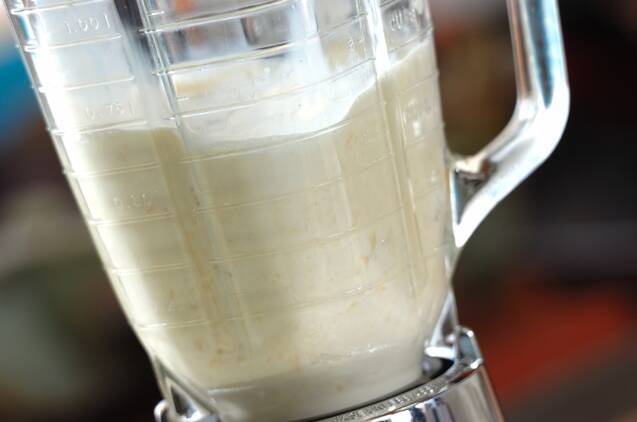 チョコバナナシェイクの作り方の手順1