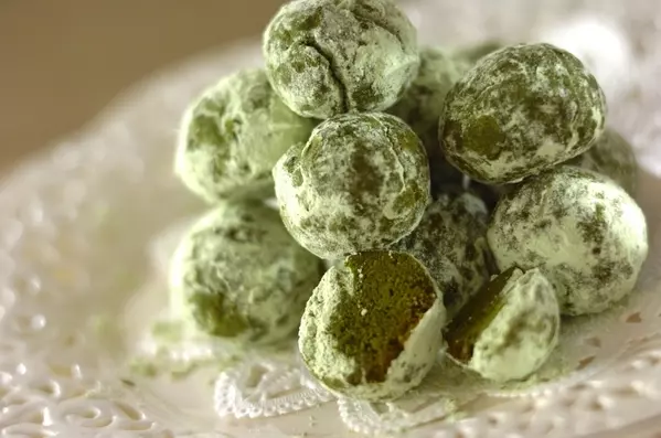 抹茶のポルボローネ
