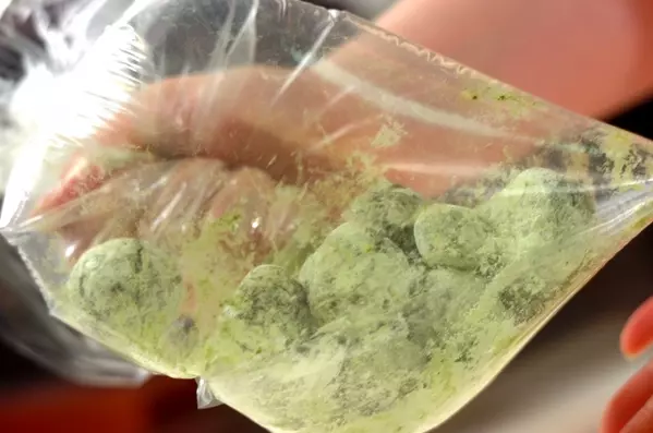 抹茶のポルボローネの作り方5